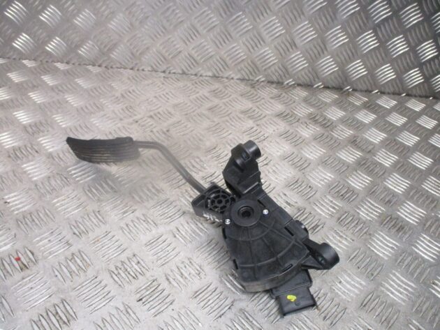 2015 GENUINE KIA PICANTO ACCELERATOR THROTTLE PEDAL 32727-1Y920 - Image 2