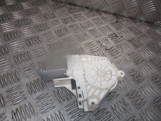 2018 GENUINE AUDI A1 8X REAR RIGHT DRIVER SIDE DOOR WINDOW MOTOR 8K0959811A - Image 3