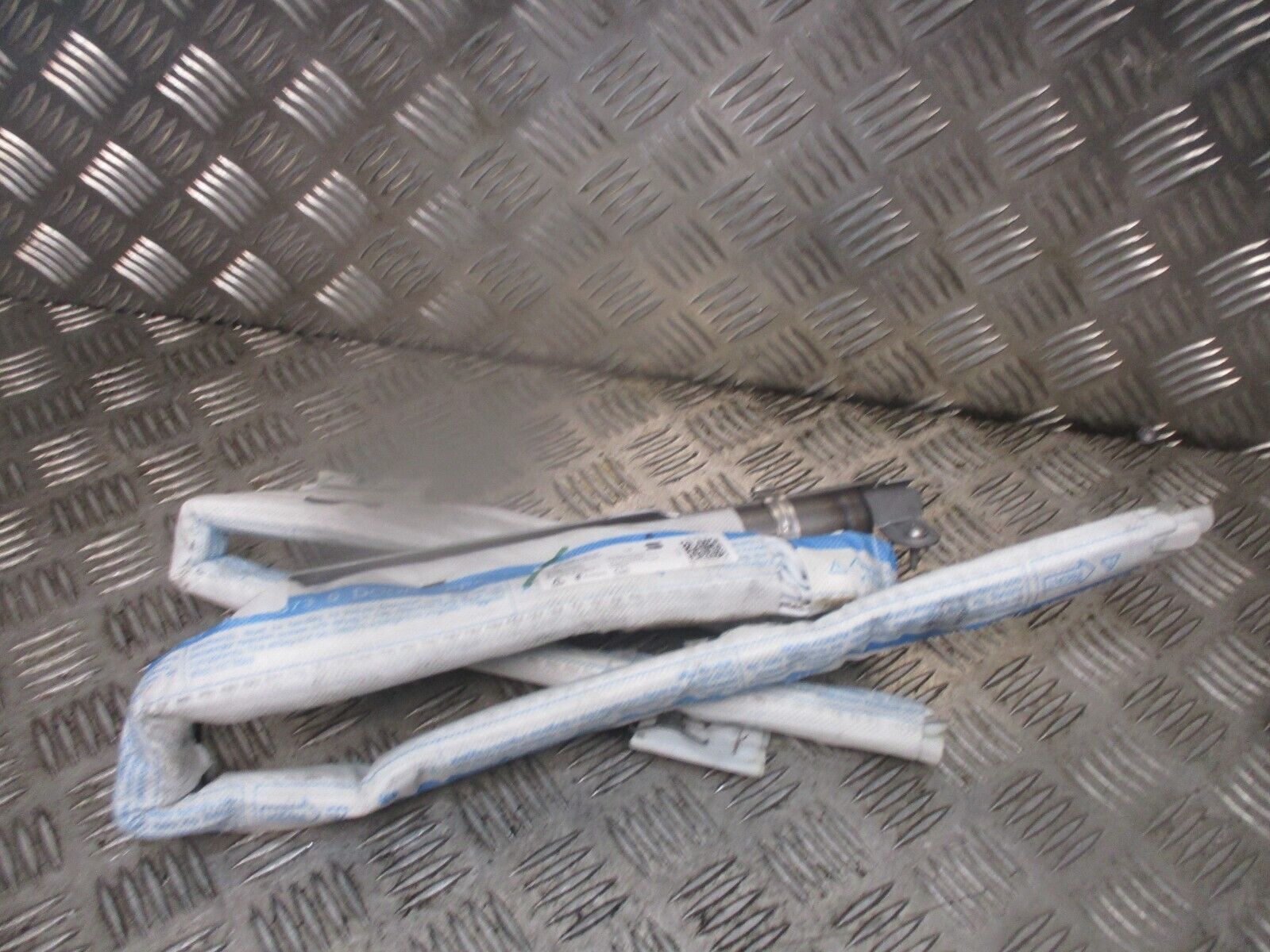 2015 GENUINE SEAT LEON FRONT RIGHT DRIVER SIDE ROOF CURTAIN BAG 5F4880742 - Image 2