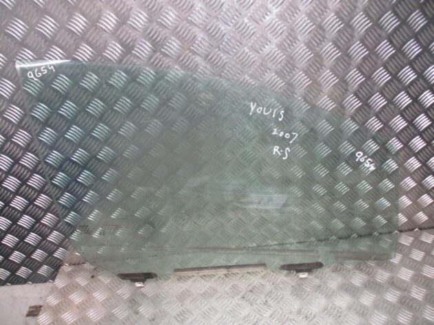 2007 GENUINE TOYOTA YARIS FRONT RIGHT DRIVER SIDE WINDOW GLASS OSF