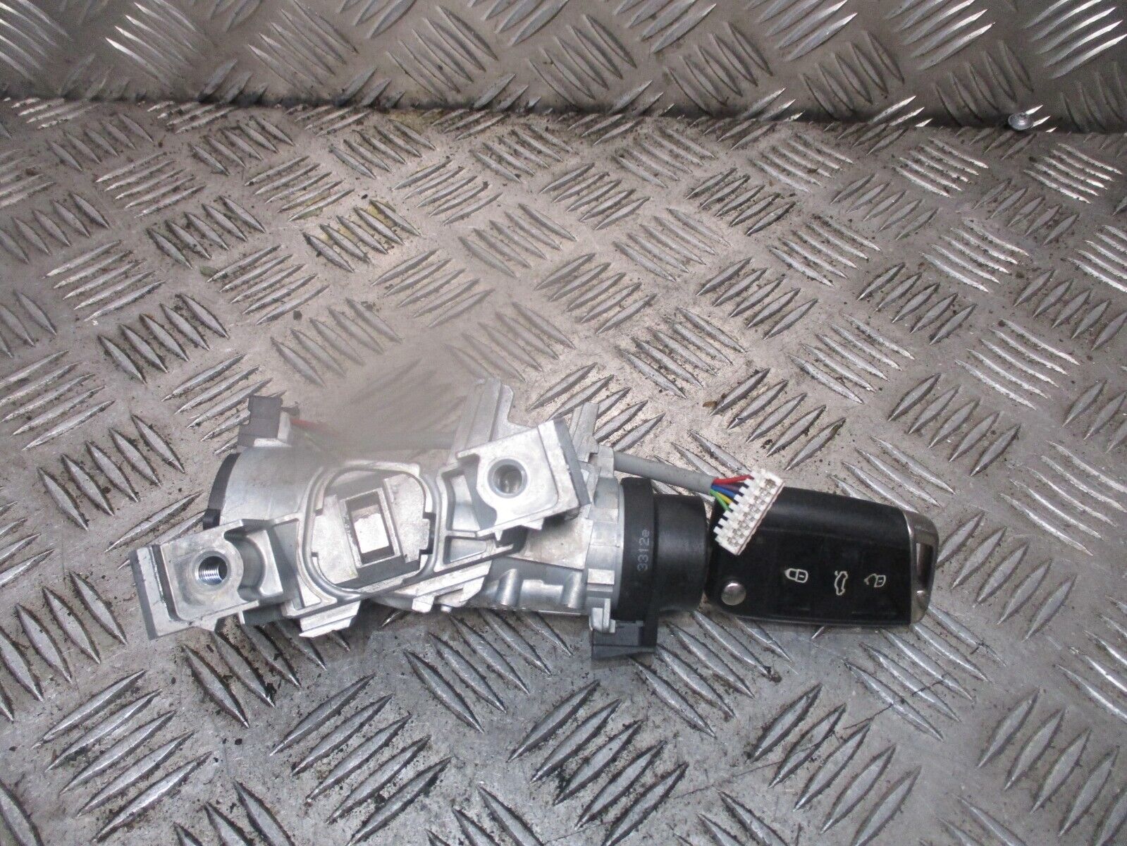 2015 GENUINE SEAT LEON IGNITION BARREL & KEY 5Q0905865 1K0905851 - Image 2