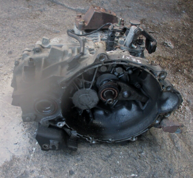 2013 GENUINE HYUNDAI IX35 1.7CRDI 6SPEED MANUAL GEAR BOX - Image 2
