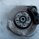 2013 GENUINE HYUNDAI IX35 1.7TDI DIESEL FRONT RIGHT DRIVER SIDE WHEEL HUB OSF