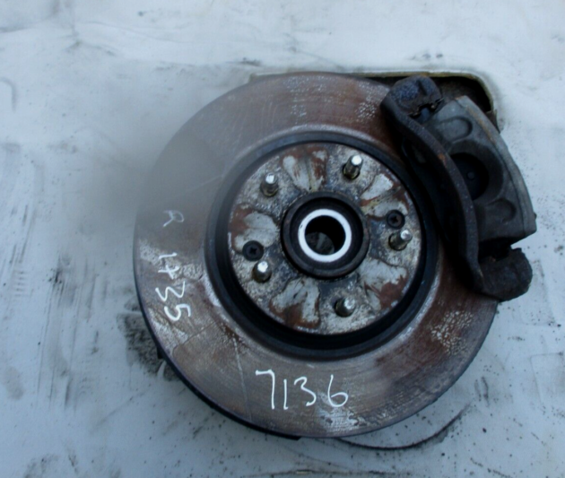 2013 GENUINE HYUNDAI IX35 1.7TDI DIESEL FRONT RIGHT DRIVER SIDE WHEEL HUB OSF