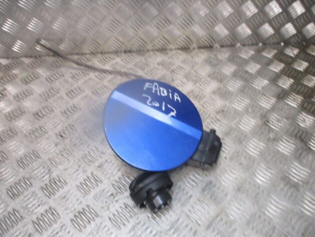 2017 GENUINE SKODA FABIA FUEL FILLER FLAP CAP COVER 6V6809857 - Image 2