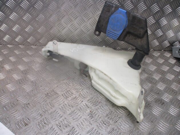 2012 GENUINE AUDI A4 FRONT WINDSCREEN WASHER BOTTLE 8T0955453B - Image 3