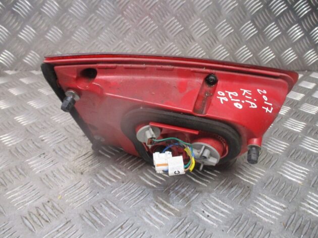 2017 GENUINE KIA RIO REAR RIGHT DRIVER SIDE TAILLIGHT LAMP 92404-H8 - Image 3