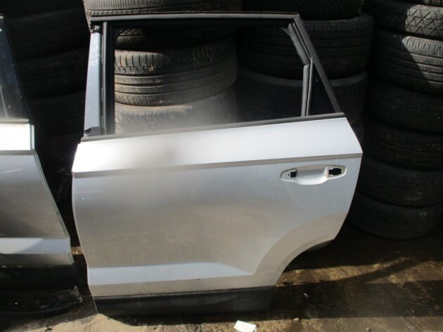 2018 GENUINE SKODA KAROQ REAR LEFT PASSENGER SIDE BARE SHELL DOOR - Image 3