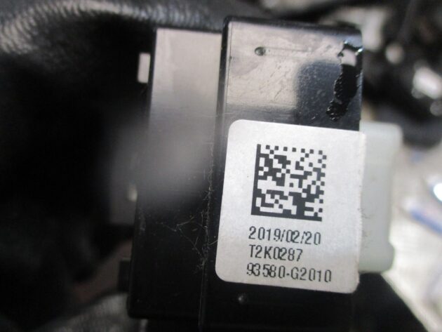 2020 GENUINE HYUNDAI IONIQ REAR RIGHT DRIVER SIDE DOOR WINDOW SWITCH 93580G2010 - Image 3